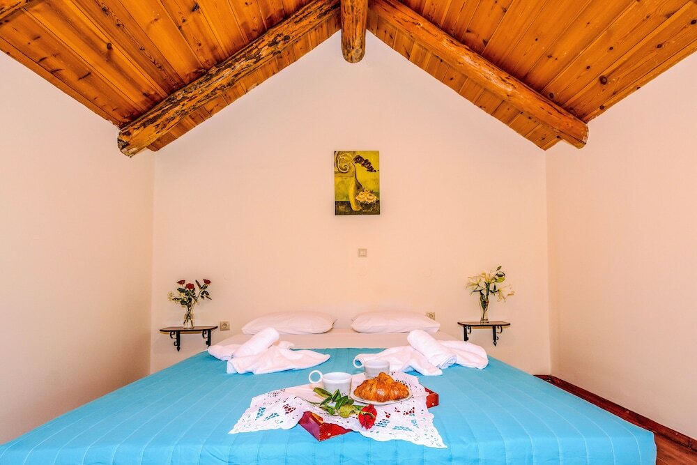 Фото Athousakis Village