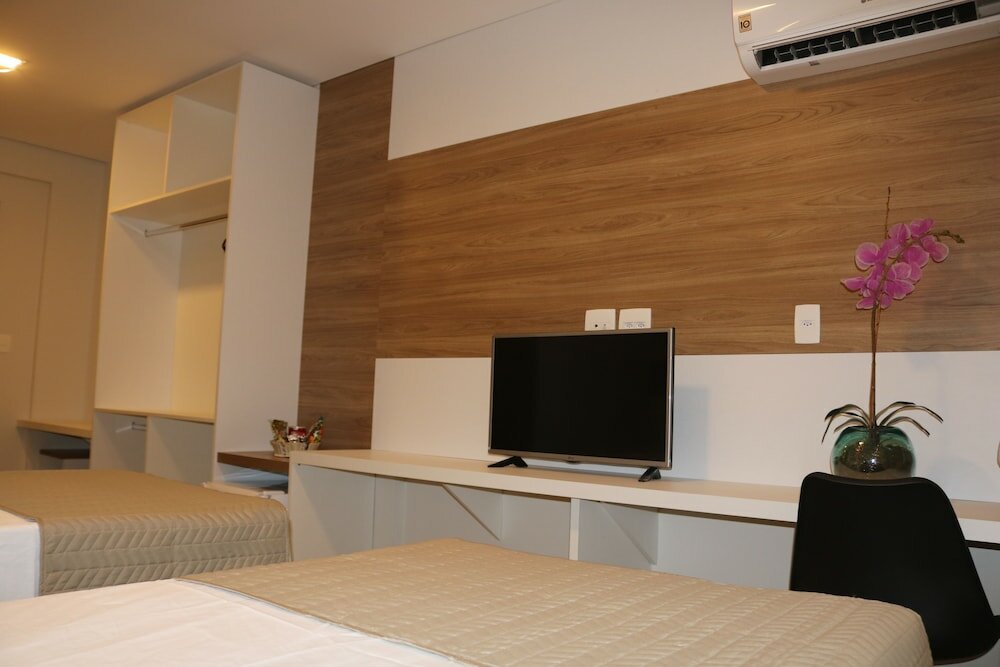 Фото Bristol Aline