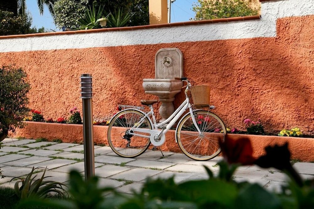 Фото Villa Marogna Rooms and Breakfast