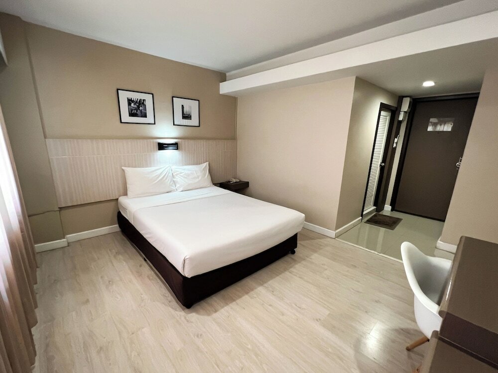 Фото Srivichai Hotel