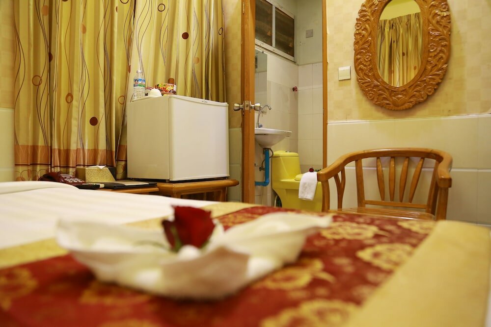 Фото Hotel Shwe Pyi Tan