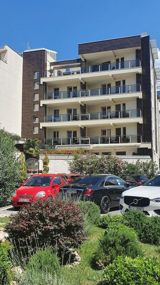 Фото Apartments M Palace