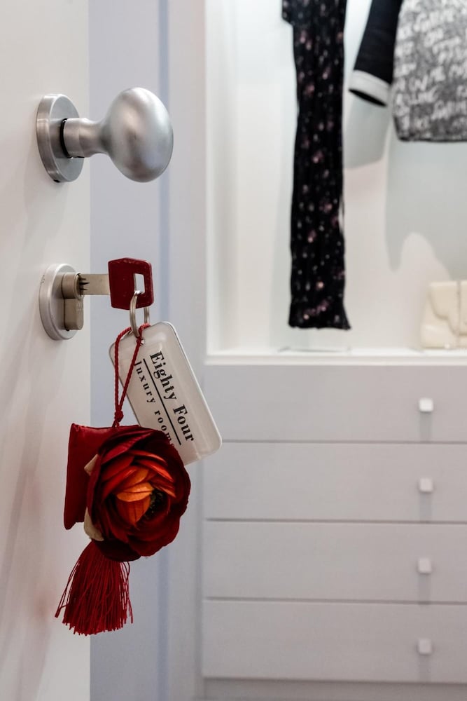 Фото Eighty Four Luxury Rooms