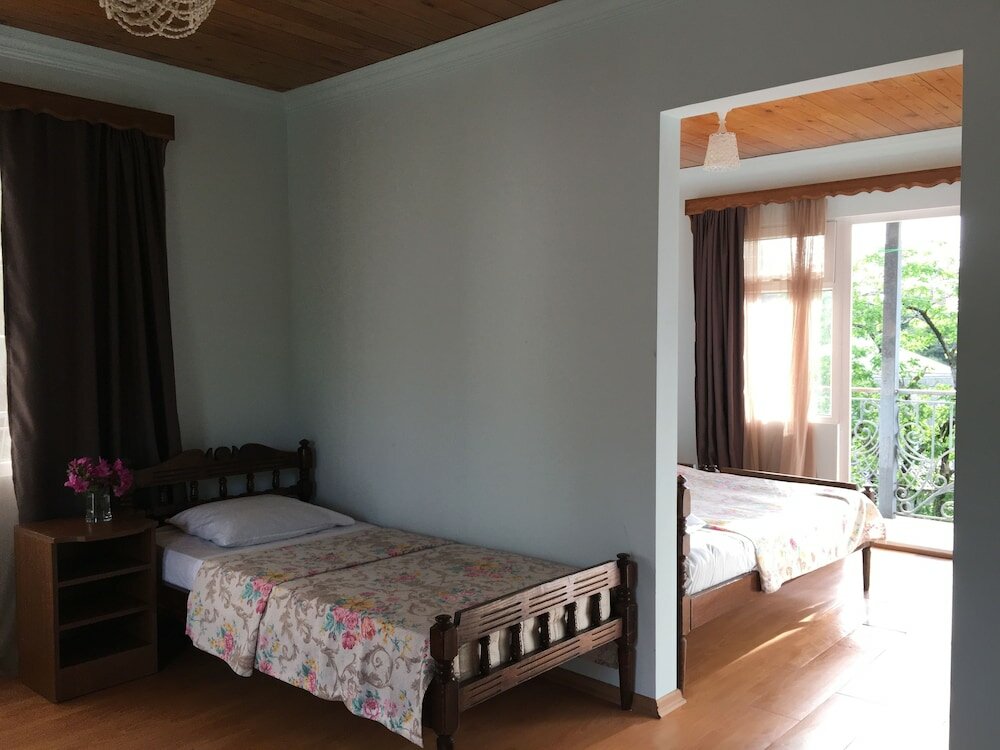 Фото White Guest House