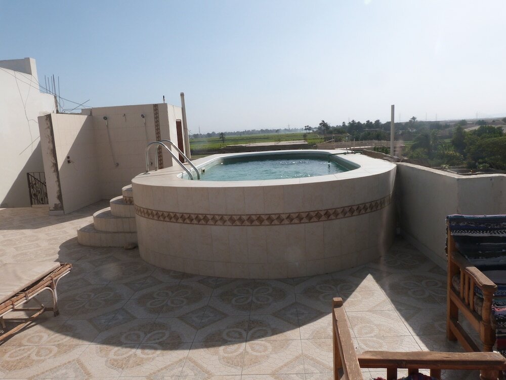 Фото Mountain View Apartments