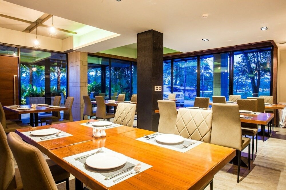 Фото The Glory Gold Hotel