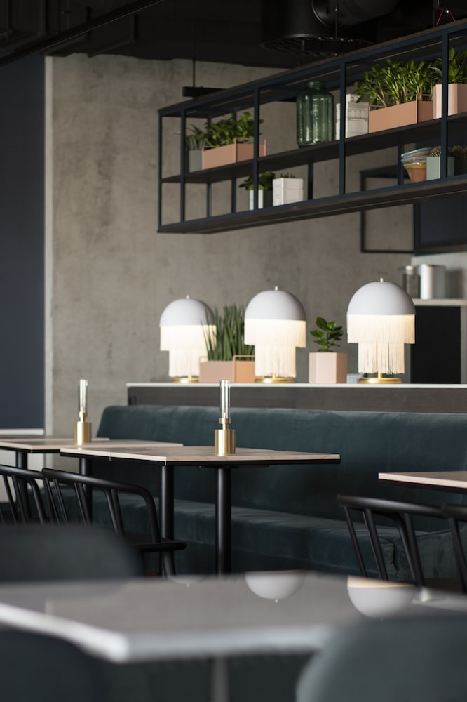 Фото Quality Hotel The Box