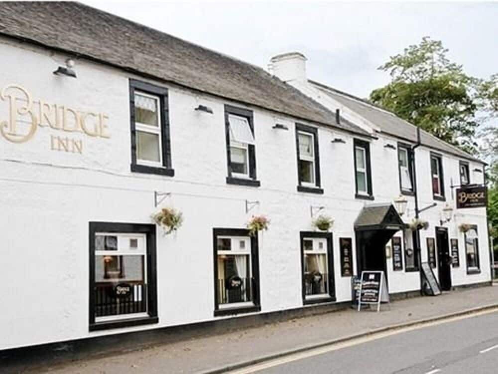 Hotel Bridge Inn, Scotland, photo