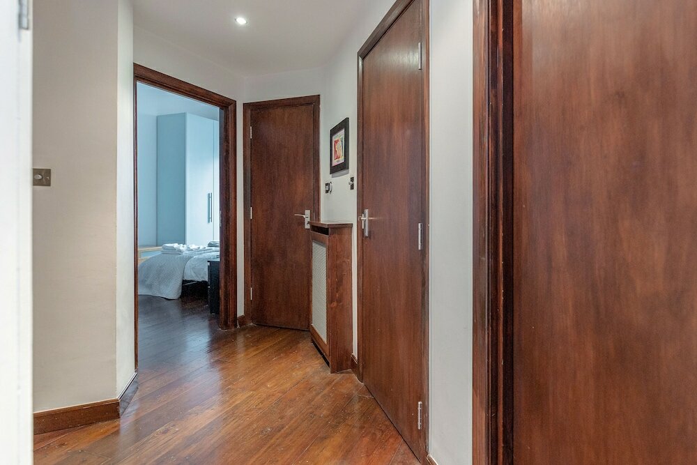 Фото South Ken Apartment by BaseToGo