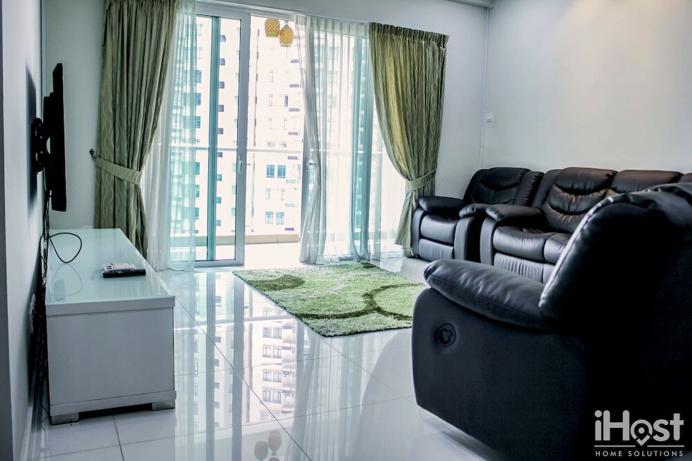 Фото Royal Regent Condominium by iHost