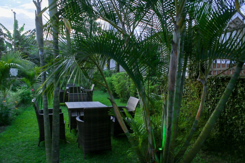 Фото Saffron Beach Bistro & Cottages