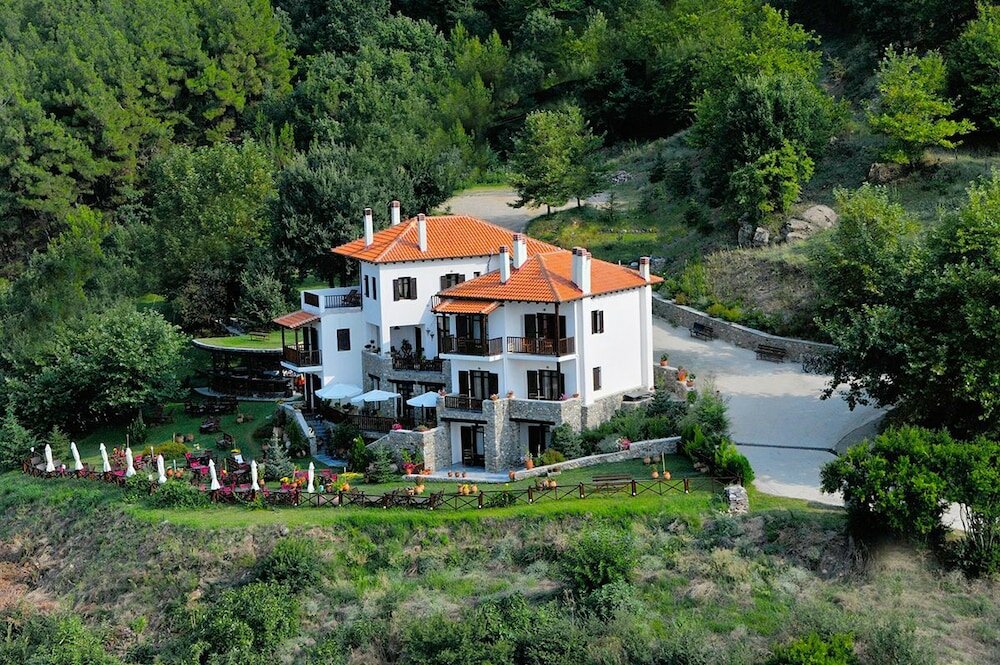 Фото отеля 2