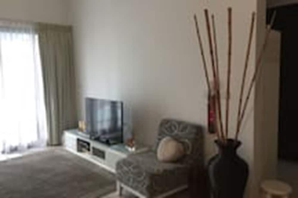 Фото Pipit Homestay at Element Ampang