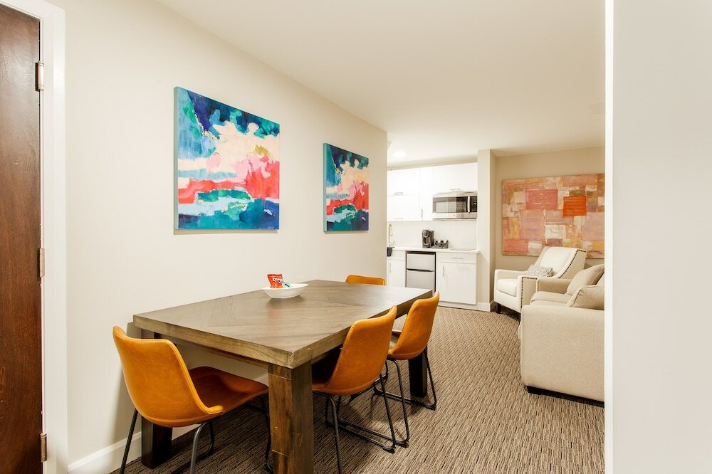 Фото Parc Avenue Residence Mile End