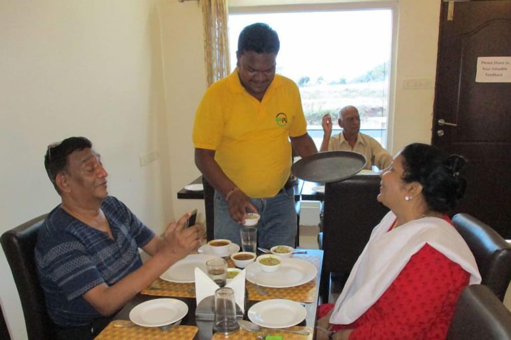 Фото Bahri Beautiful Country