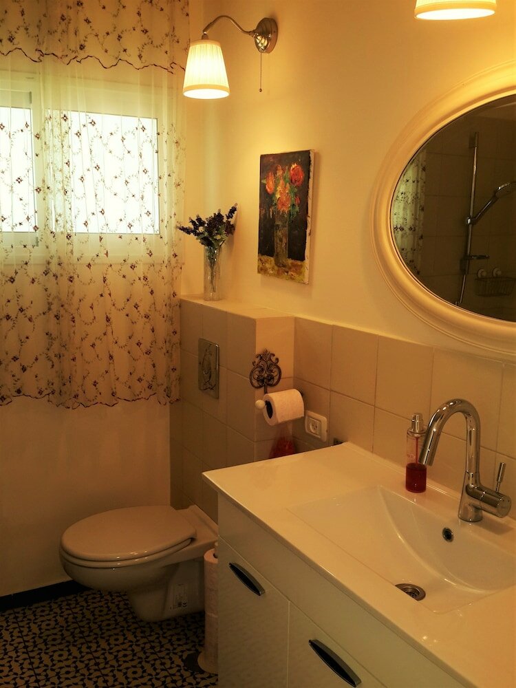 Фото Tel Aviv Apartment by the Sea