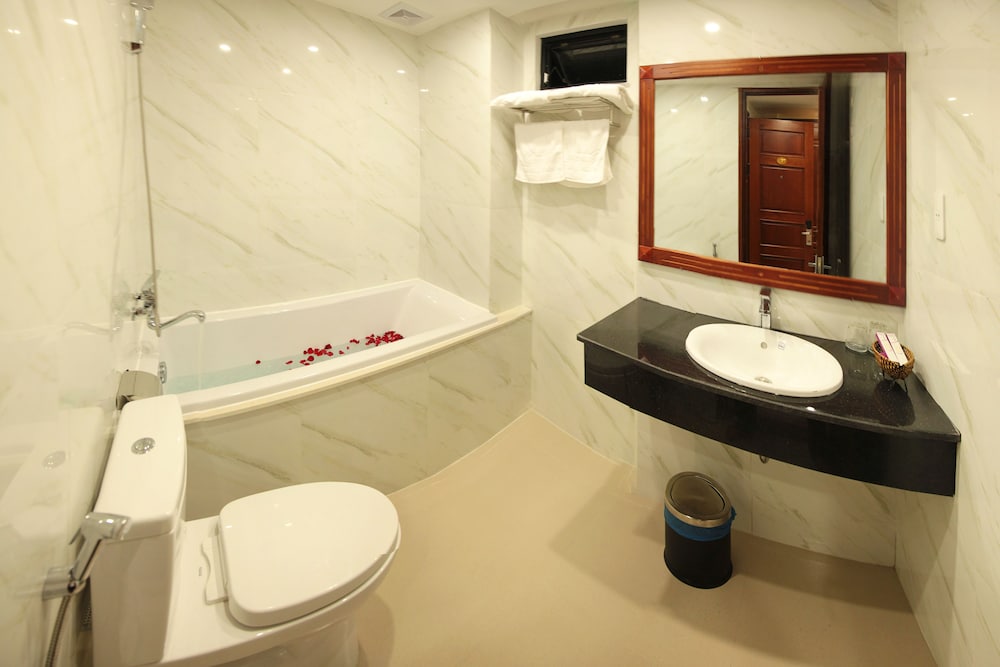 Фото Lavender Danang Hotel