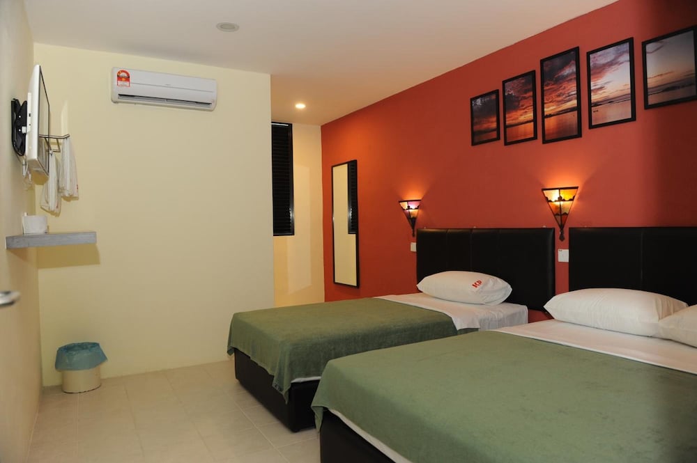 Фото Kuok Pin Hotel