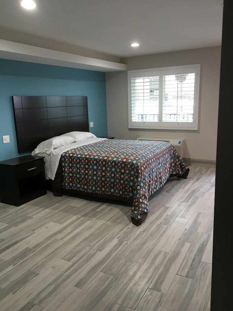 Фото Clover Motel