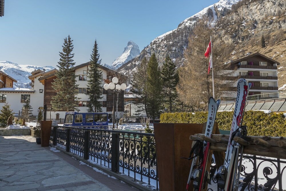 Фото Zermatt Budget Rooms