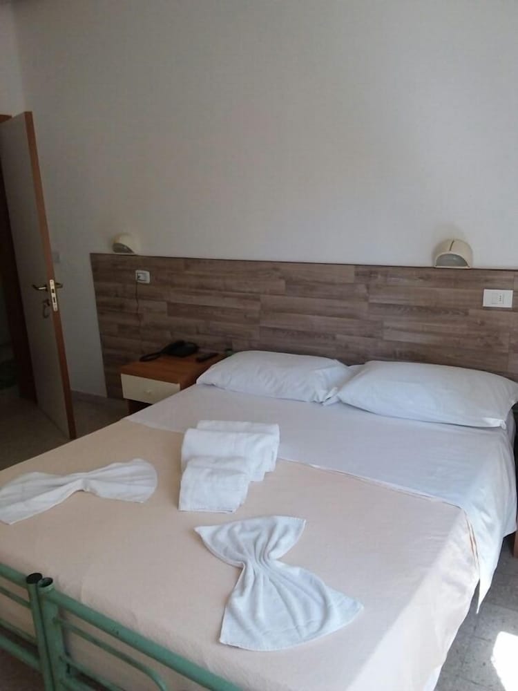 Фото Hotel Ristorante Chiar di Luna