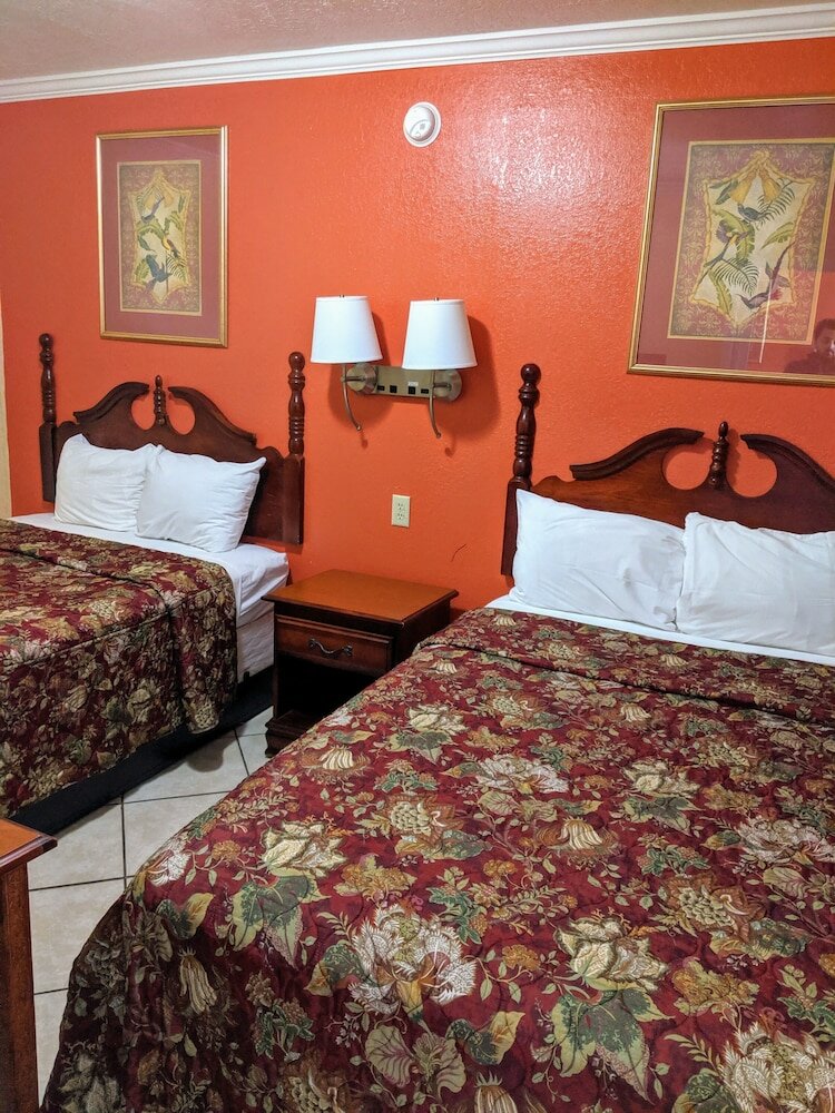 Фото Lake Houma Inn