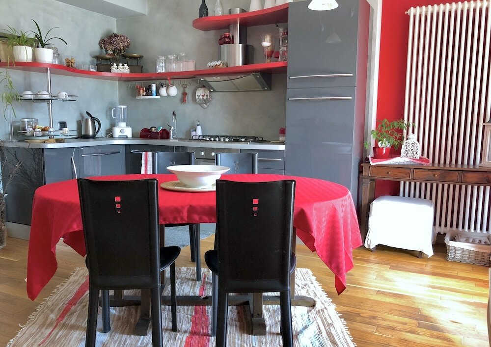 Фото Appartamento Vista Lago Red & Grey