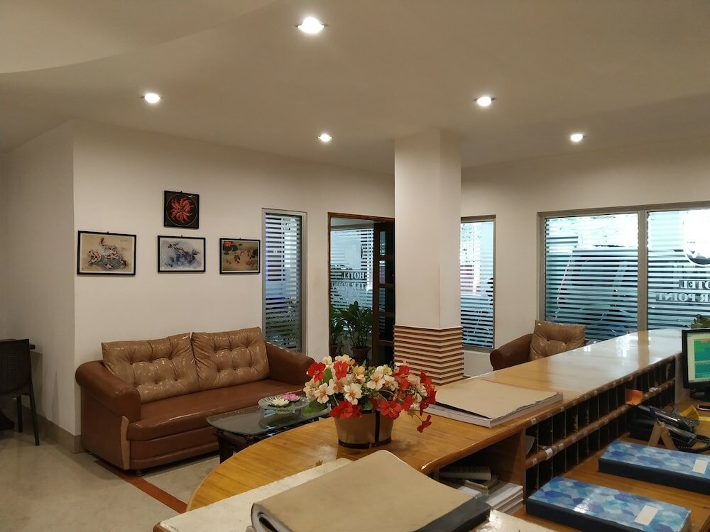 Фото Hotel Centre Point Tezpur