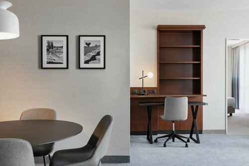 Гостиница Courtyard by Marriott Basel в Листале