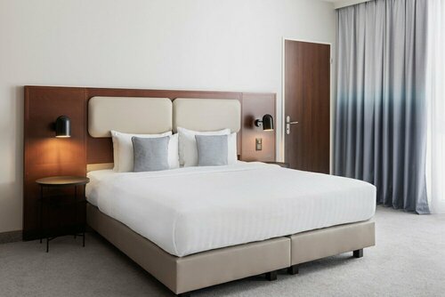 Гостиница Courtyard by Marriott Basel в Листале