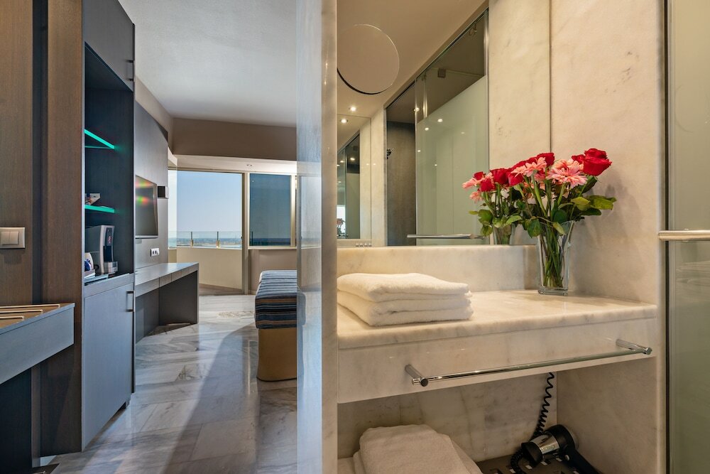 Фото Kyma Suites Beach Hotel