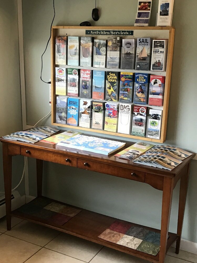 Фото White Birches Motel