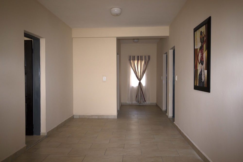 Фото Khamanzi Lodge and Tours