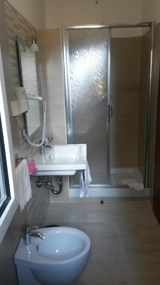 Фото Tourist Hotel