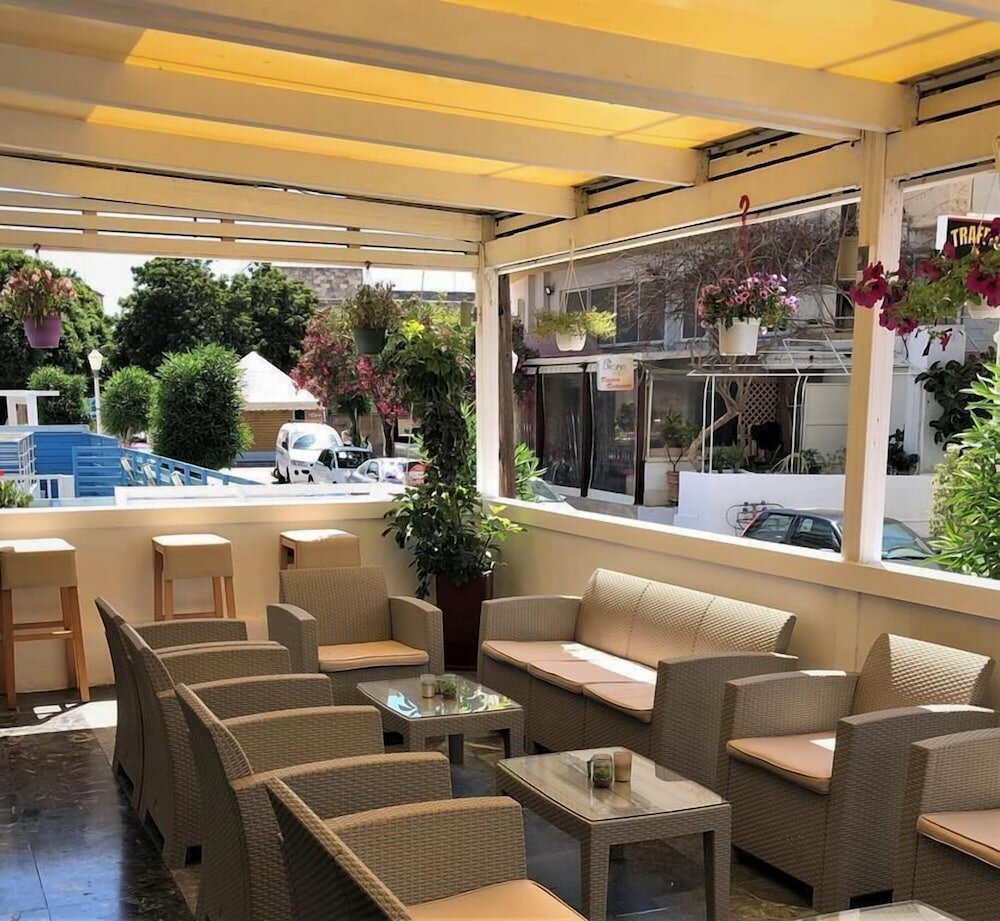 Фото Mimosa Suites