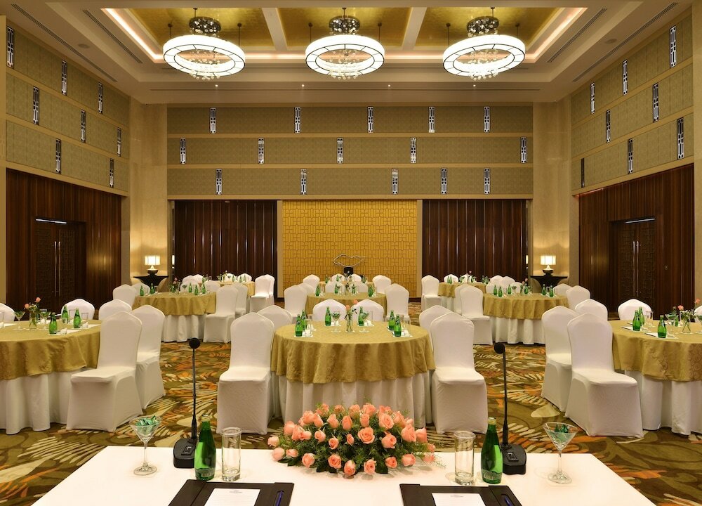 Фото Grand Mercure Agra
