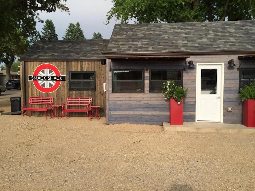 Фото Okoboji Commons Hotel