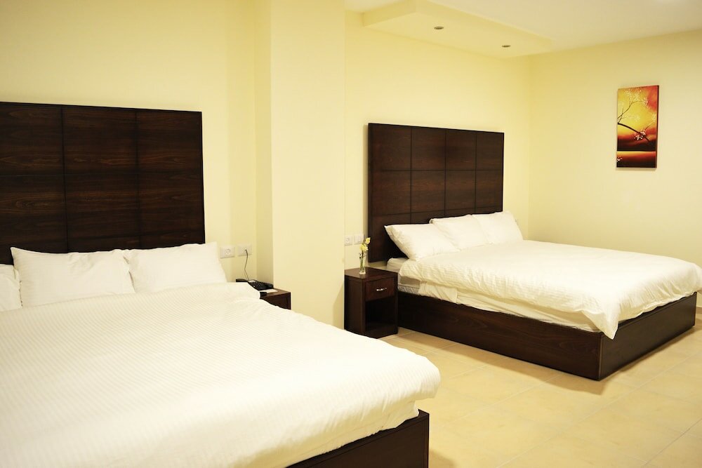 Фото Taybeh Golden Hotel