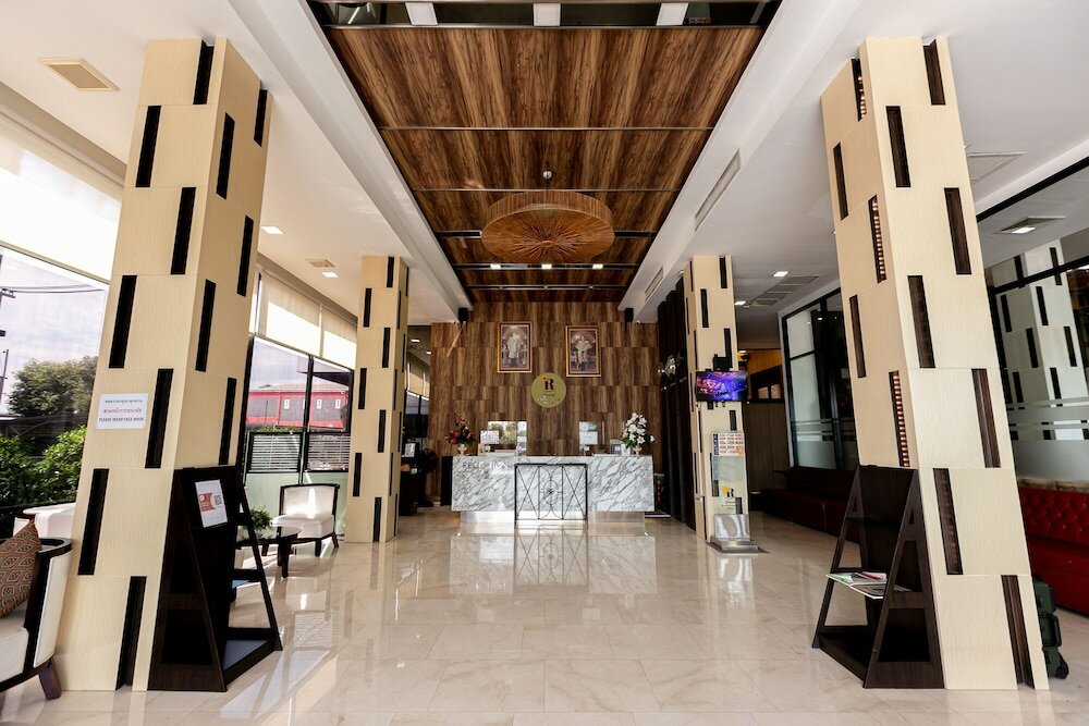 Фото Grand Ratchapruek Hotel