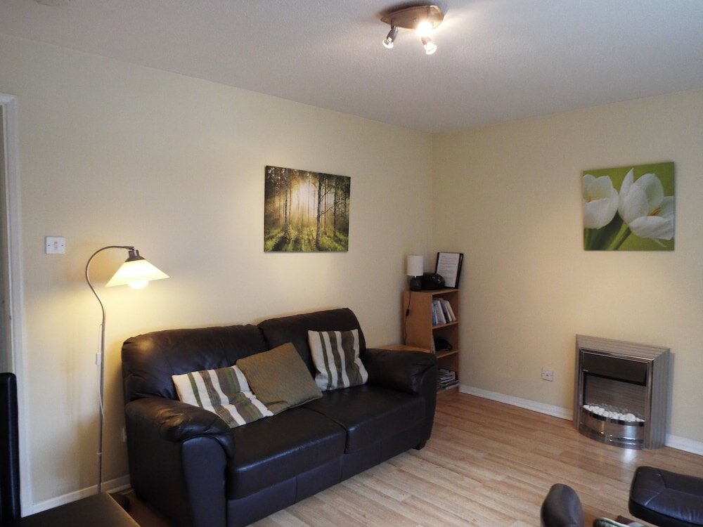 Фото Edinburgh Palace Apartment