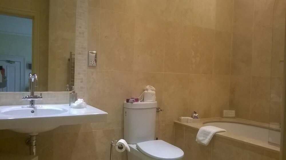 Фото Lypiatt House Hotel