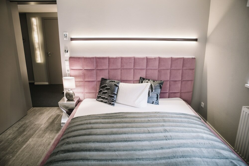 Фото Boutique Hotel Pfauen