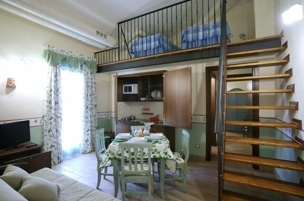 Фото Agriturismo Lanterna Rossa