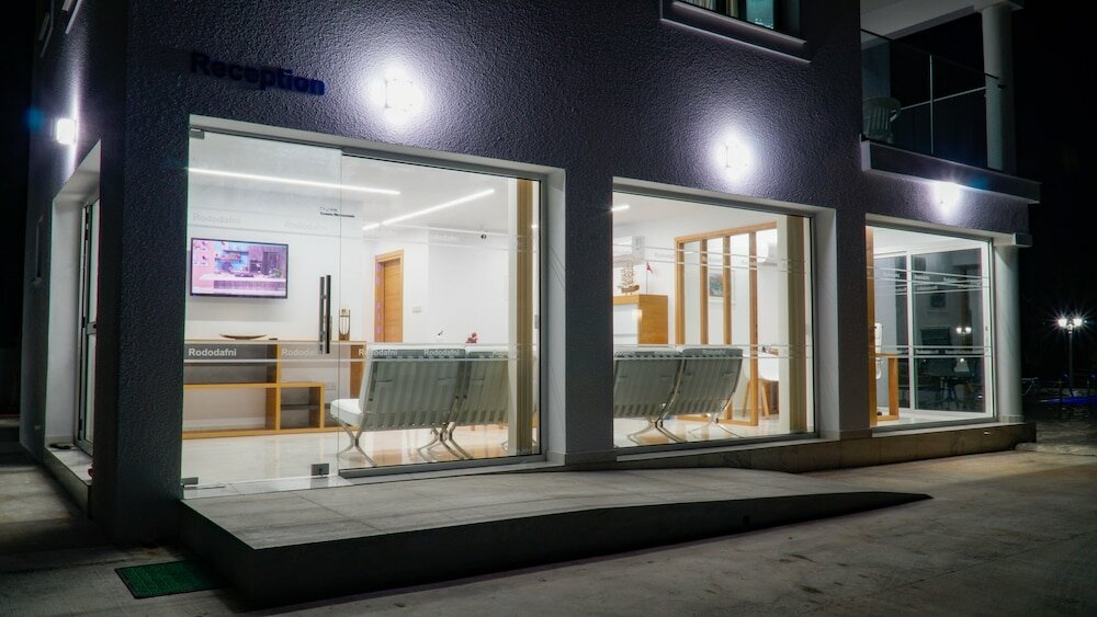 Фото Rododafni Beach Apartments