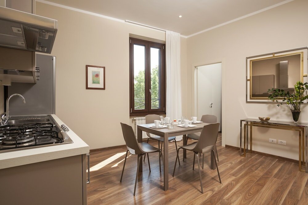 Фото Window on Rome