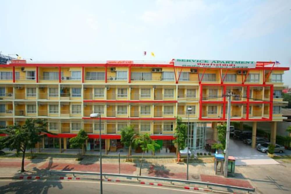 Фото Suwannin Residence