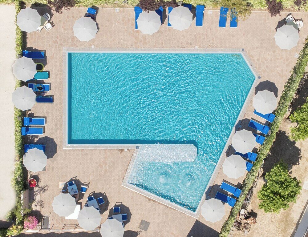 Фото Hotel Colorado Cesenatico