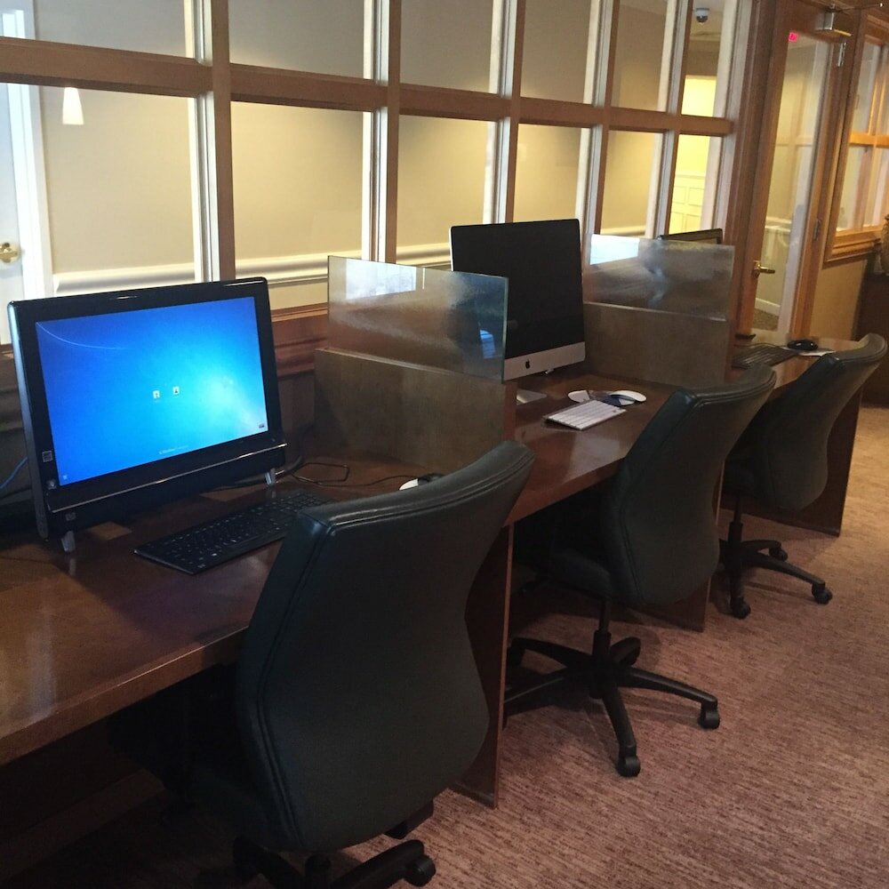 Фото Instrata by Executive Apartments