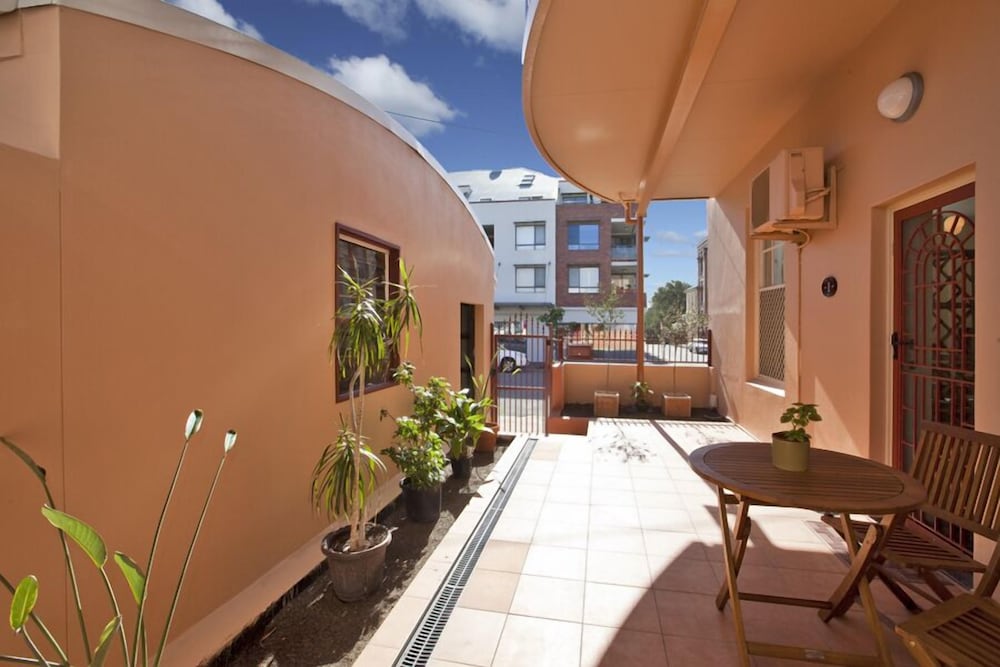 Фото Newcastle Short Stay Apartments - Nbc Apartments