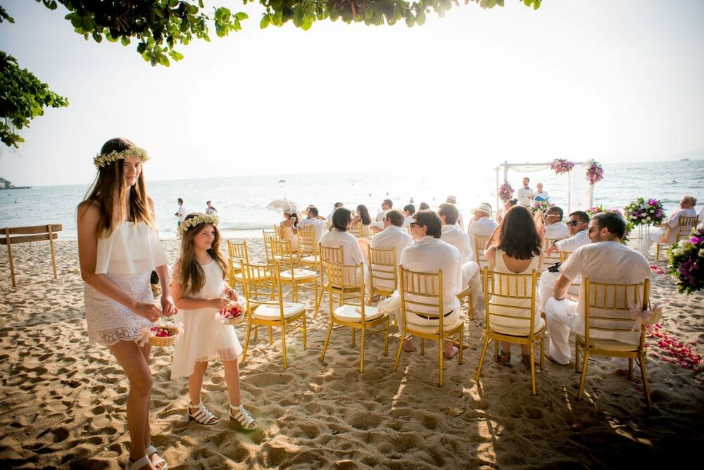 Фото Birds and Bees Resort